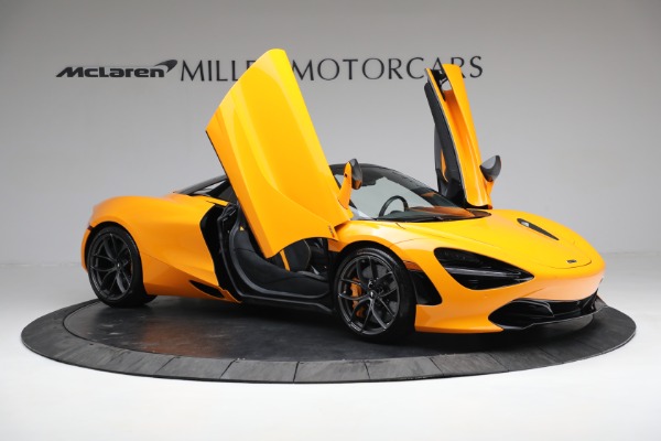 New 2022 McLaren 720S Spider Performance for sale $377,370 at Alfa Romeo of Greenwich in Greenwich CT 06830 19