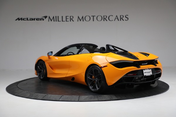New 2022 McLaren 720S Spider Performance for sale $377,370 at Alfa Romeo of Greenwich in Greenwich CT 06830 4