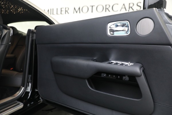 Used 2019 Rolls-Royce Wraith for sale $285,895 at Alfa Romeo of Greenwich in Greenwich CT 06830 20