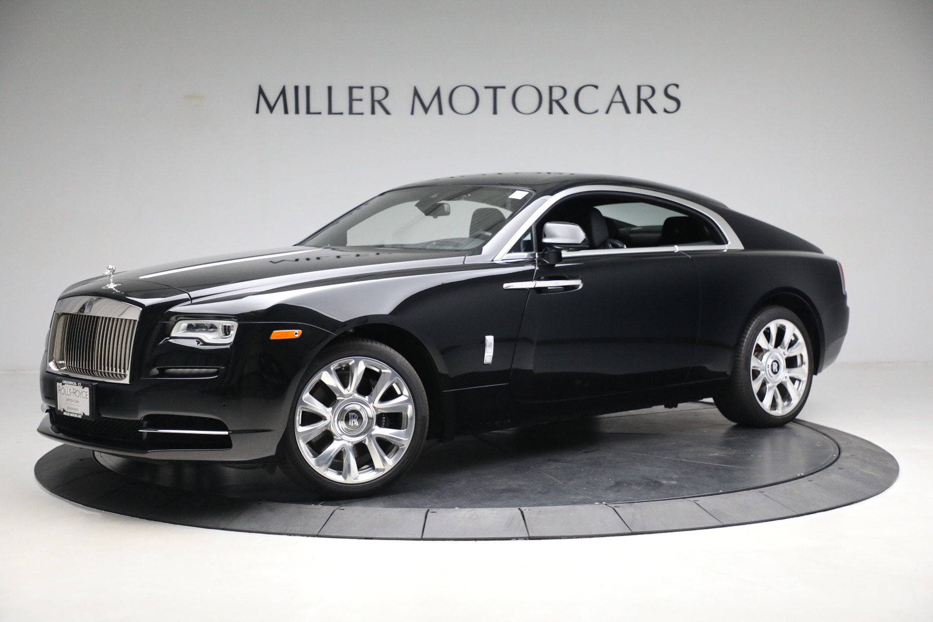 Used 2019 Rolls-Royce Wraith for sale $225,900 at Alfa Romeo of Greenwich in Greenwich CT 06830 1