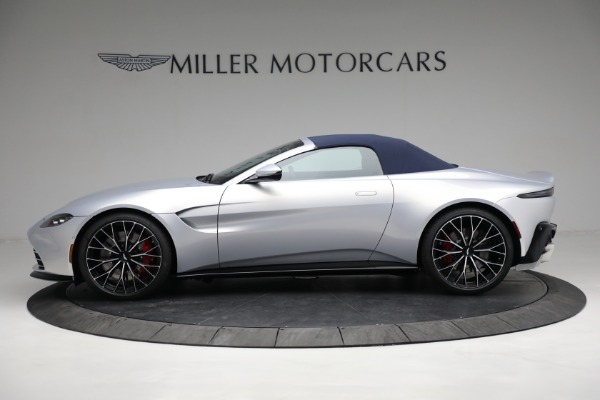 Used 2023 Aston Martin Vantage Roadster for sale $181,900 at Alfa Romeo of Greenwich in Greenwich CT 06830 11