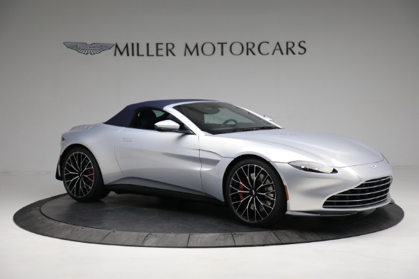 Used 2023 Aston Martin Vantage Roadster for sale $181,900 at Alfa Romeo of Greenwich in Greenwich CT 06830 16