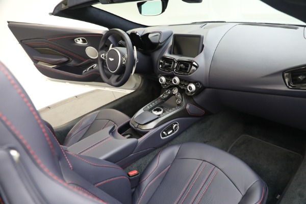 Used 2023 Aston Martin Vantage Roadster for sale Sold at Alfa Romeo of Greenwich in Greenwich CT 06830 25