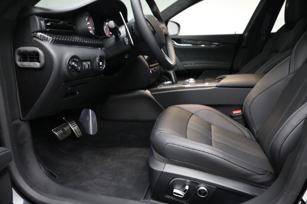 New 2023 Maserati Quattroporte Modena Q4 for sale $138,495 at Alfa Romeo of Greenwich in Greenwich CT 06830 14