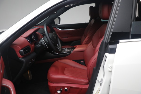 New 2023 Maserati Levante GT for sale $87,270 at Alfa Romeo of Greenwich in Greenwich CT 06830 16