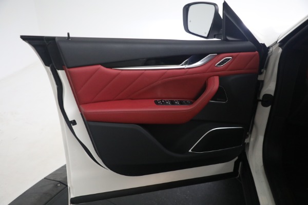 New 2023 Maserati Levante GT for sale $87,270 at Alfa Romeo of Greenwich in Greenwich CT 06830 18