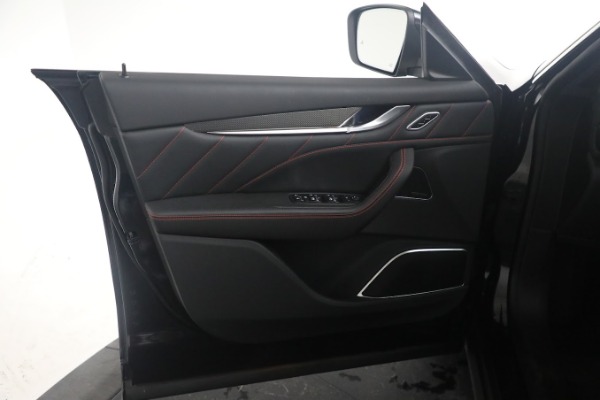 New 2023 Maserati Levante GT for sale $84,900 at Alfa Romeo of Greenwich in Greenwich CT 06830 27