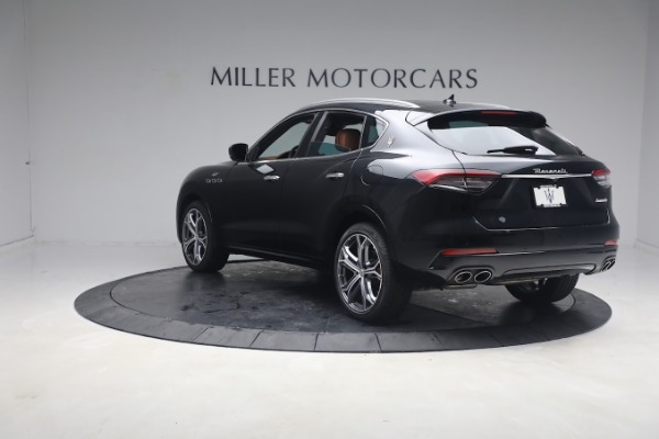 New 2023 Maserati Levante GT for sale $86,712 at Alfa Romeo of Greenwich in Greenwich CT 06830 7