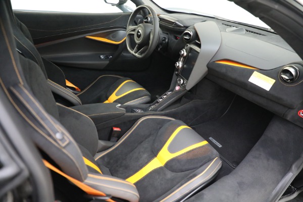New 2022 McLaren 720S Spider Performance for sale $393,270 at Alfa Romeo of Greenwich in Greenwich CT 06830 20