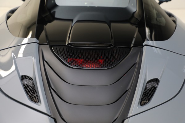 New 2022 McLaren 720S Spider Performance for sale $393,270 at Alfa Romeo of Greenwich in Greenwich CT 06830 28