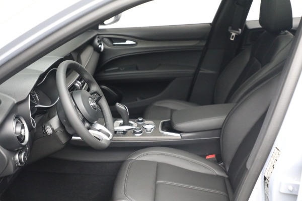 New 2022 Alfa Romeo Stelvio Ti for sale $53,855 at Alfa Romeo of Greenwich in Greenwich CT 06830 15