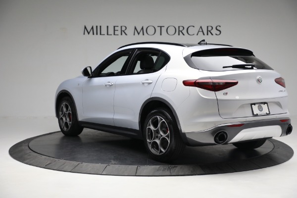 New 2022 Alfa Romeo Stelvio Ti for sale $53,855 at Alfa Romeo of Greenwich in Greenwich CT 06830 5