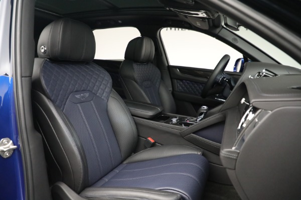 Used 2021 Bentley Bentayga First Edition for sale $189,900 at Alfa Romeo of Greenwich in Greenwich CT 06830 27
