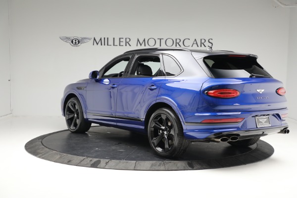 Used 2021 Bentley Bentayga V8 First Edition for sale $219,900 at Alfa Romeo of Greenwich in Greenwich CT 06830 4