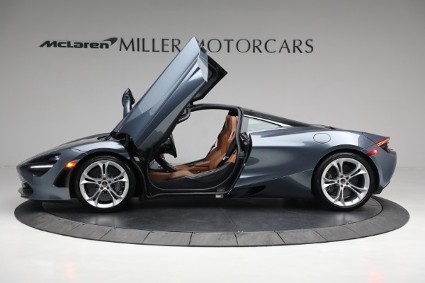 Used 2018 McLaren 720S Luxury for sale $269,900 at Alfa Romeo of Greenwich in Greenwich CT 06830 15