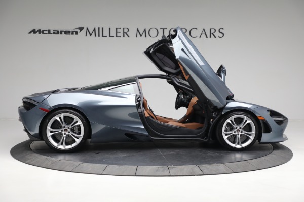Used 2018 McLaren 720S Luxury for sale $269,900 at Alfa Romeo of Greenwich in Greenwich CT 06830 20