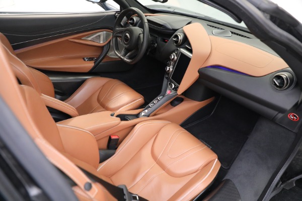 Used 2018 McLaren 720S Luxury for sale $269,900 at Alfa Romeo of Greenwich in Greenwich CT 06830 28