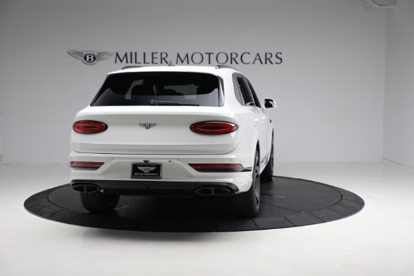 New 2023 Bentley Bentayga EWB V8 for sale $273,455 at Alfa Romeo of Greenwich in Greenwich CT 06830 11