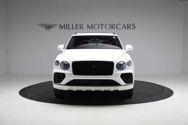 New 2023 Bentley Bentayga EWB V8 for sale $273,455 at Alfa Romeo of Greenwich in Greenwich CT 06830 19