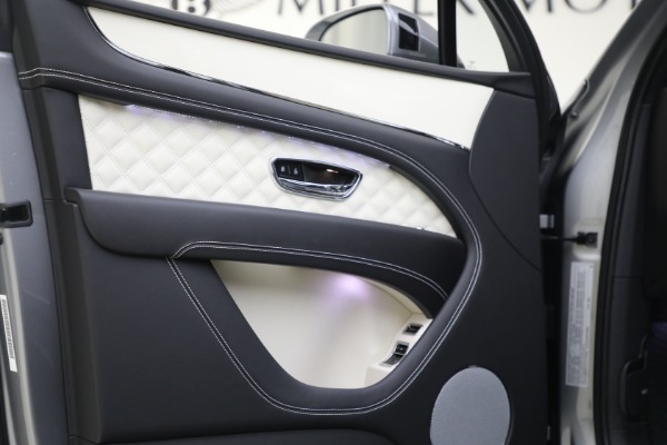 New 2023 Bentley Bentayga V8 Azure for sale Sold at Alfa Romeo of Greenwich in Greenwich CT 06830 14