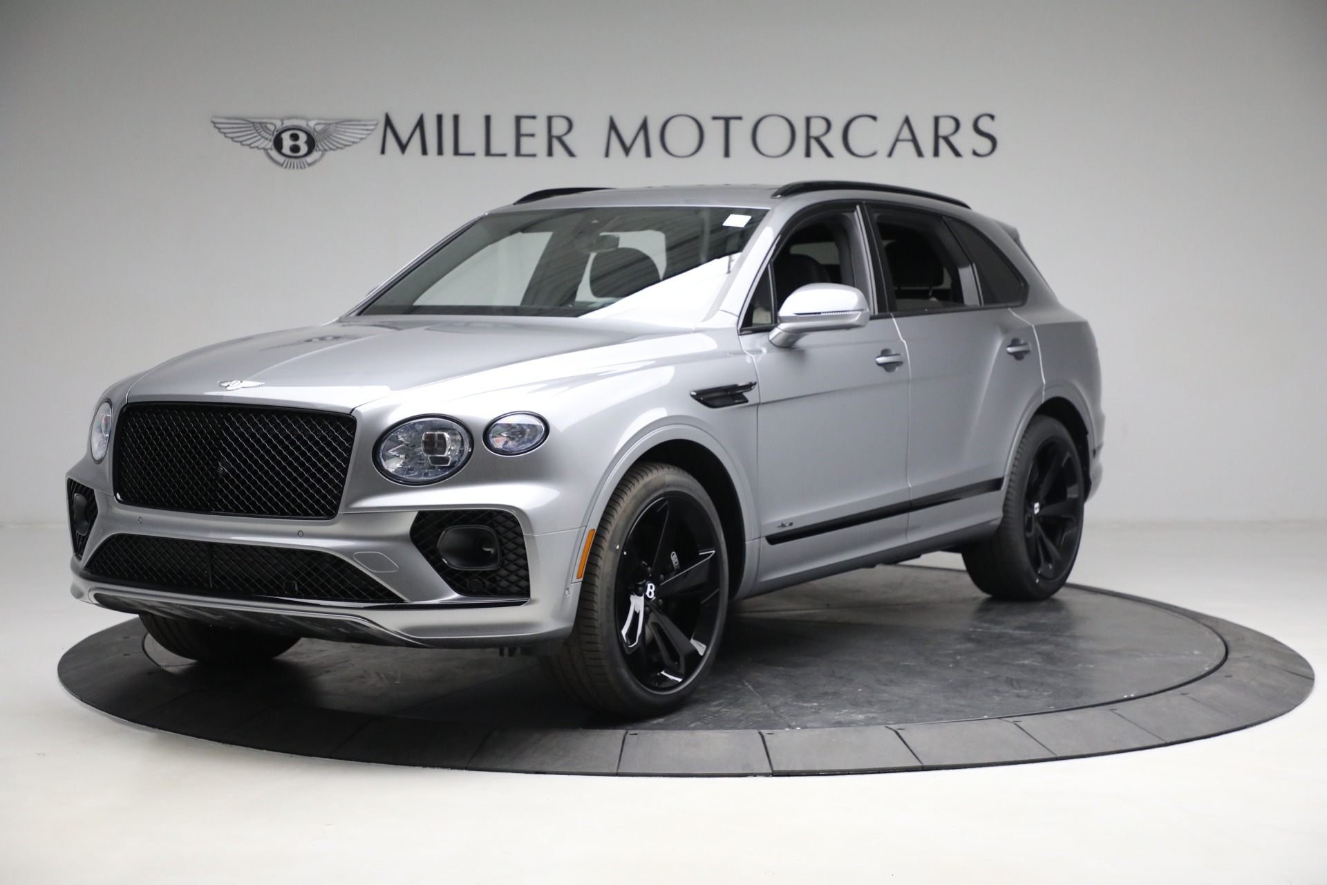 New 2023 Bentley Bentayga V8 Azure for sale $263,320 at Alfa Romeo of Greenwich in Greenwich CT 06830 1
