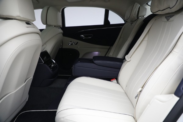 New 2023 Bentley Flying Spur Hybrid for sale $244,610 at Alfa Romeo of Greenwich in Greenwich CT 06830 25