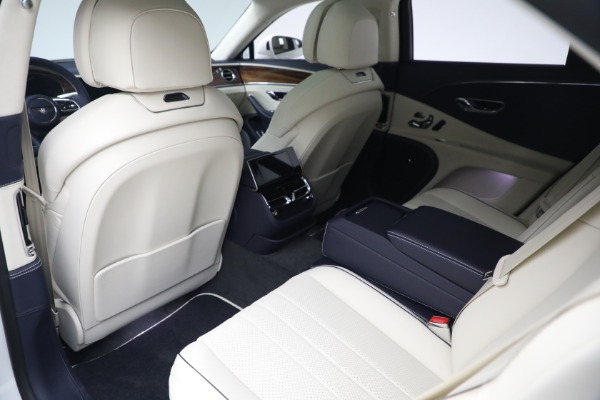 New 2023 Bentley Flying Spur Hybrid for sale $244,610 at Alfa Romeo of Greenwich in Greenwich CT 06830 26