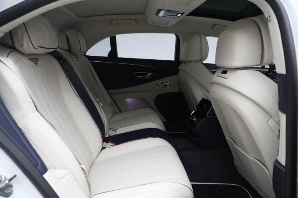 New 2023 Bentley Flying Spur Hybrid for sale $244,610 at Alfa Romeo of Greenwich in Greenwich CT 06830 28