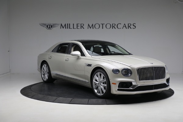 New 2023 Bentley Flying Spur V8 for sale $246,365 at Alfa Romeo of Greenwich in Greenwich CT 06830 12