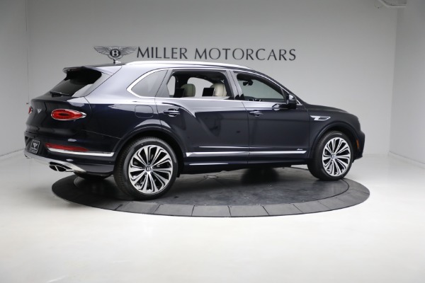 Used 2023 Bentley Bentayga EWB Azure for sale $179,900 at Alfa Romeo of Greenwich in Greenwich CT 06830 11