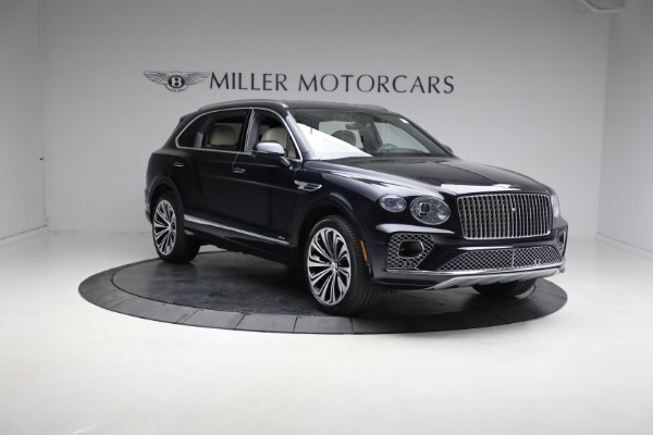 Used 2023 Bentley Bentayga EWB Azure for sale $179,900 at Alfa Romeo of Greenwich in Greenwich CT 06830 14