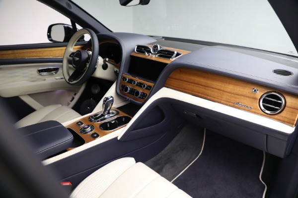 Used 2023 Bentley Bentayga EWB Azure for sale $179,900 at Alfa Romeo of Greenwich in Greenwich CT 06830 23