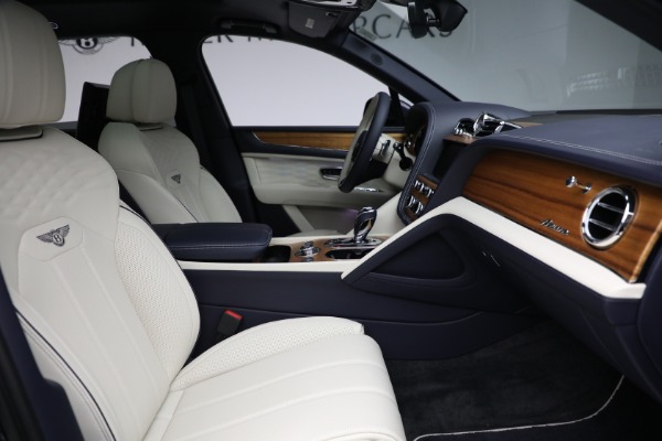 Used 2023 Bentley Bentayga EWB Azure for sale $219,900 at Alfa Romeo of Greenwich in Greenwich CT 06830 24