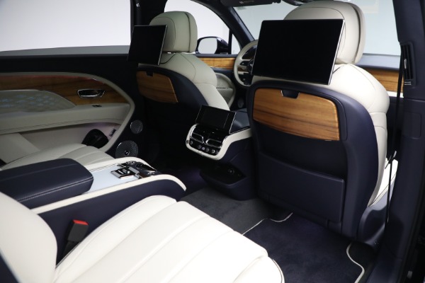 Used 2023 Bentley Bentayga EWB Azure for sale $179,900 at Alfa Romeo of Greenwich in Greenwich CT 06830 27