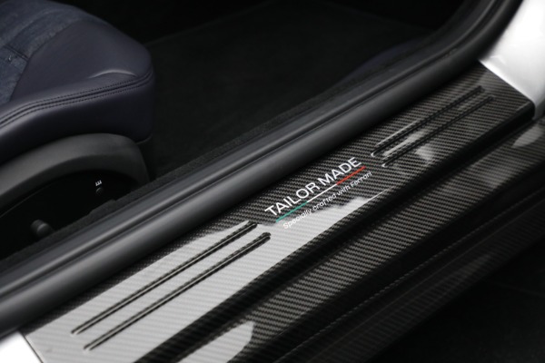 Used 2022 Ferrari 812 GTS for sale $785,900 at Alfa Romeo of Greenwich in Greenwich CT 06830 25