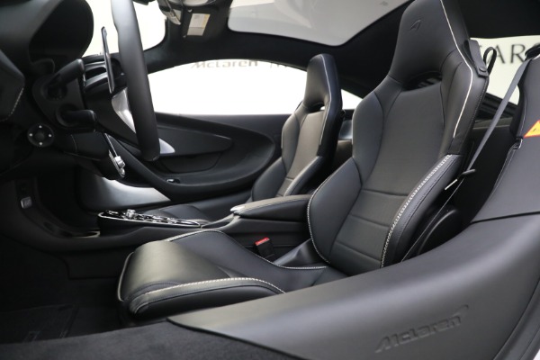 New 2023 McLaren GT Luxe for sale $222,890 at Alfa Romeo of Greenwich in Greenwich CT 06830 26