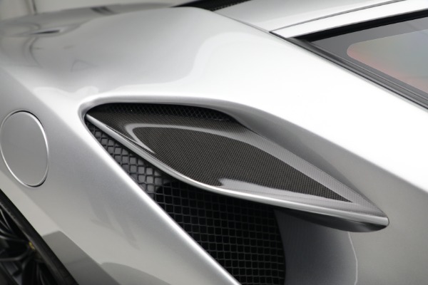 Used 2021 Ferrari F8 Tributo for sale $399,900 at Alfa Romeo of Greenwich in Greenwich CT 06830 20