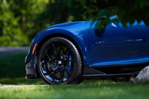 Used 2018 Bugatti Chiron for sale Call for price at Alfa Romeo of Greenwich in Greenwich CT 06830 13