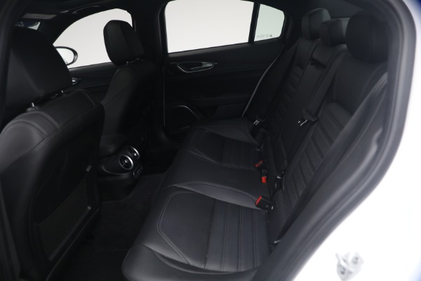 Used 2023 Alfa Romeo Giulia Estrema for sale $32,900 at Alfa Romeo of Greenwich in Greenwich CT 06830 17