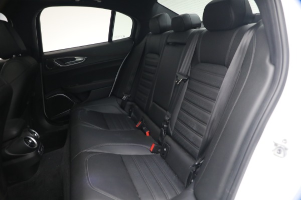 Used 2023 Alfa Romeo Giulia Estrema for sale $32,900 at Alfa Romeo of Greenwich in Greenwich CT 06830 19