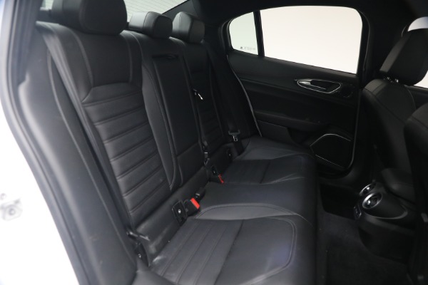 Used 2023 Alfa Romeo Giulia Estrema for sale $32,900 at Alfa Romeo of Greenwich in Greenwich CT 06830 20