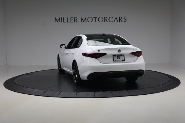 Used 2023 Alfa Romeo Giulia Estrema for sale $32,900 at Alfa Romeo of Greenwich in Greenwich CT 06830 5