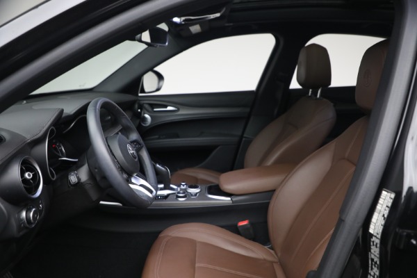 Used 2023 Alfa Romeo Stelvio Ti for sale $32,900 at Alfa Romeo of Greenwich in Greenwich CT 06830 18