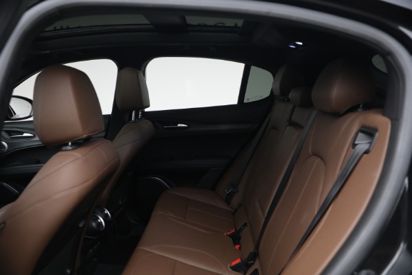 Used 2023 Alfa Romeo Stelvio Ti for sale $32,900 at Alfa Romeo of Greenwich in Greenwich CT 06830 20