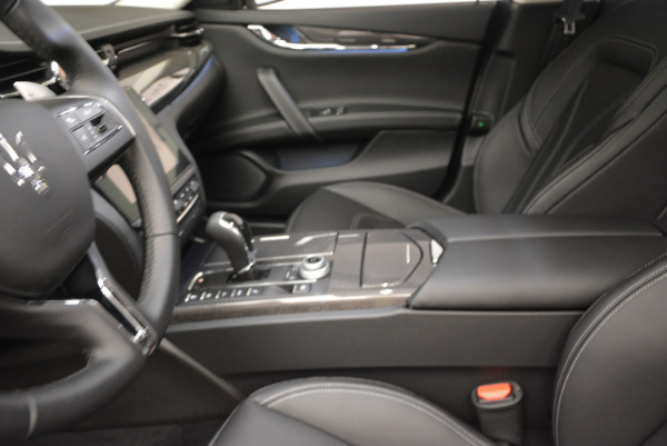 New 2017 Maserati Quattroporte S Q4 GranLusso for sale Sold at Alfa Romeo of Greenwich in Greenwich CT 06830 14
