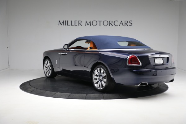 Used 2017 Rolls-Royce Dawn for sale $269,900 at Alfa Romeo of Greenwich in Greenwich CT 06830 11
