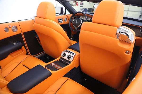Used 2017 Rolls-Royce Dawn for sale $269,900 at Alfa Romeo of Greenwich in Greenwich CT 06830 26