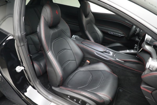Used 2018 Ferrari GTC4Lusso for sale $227,900 at Alfa Romeo of Greenwich in Greenwich CT 06830 19