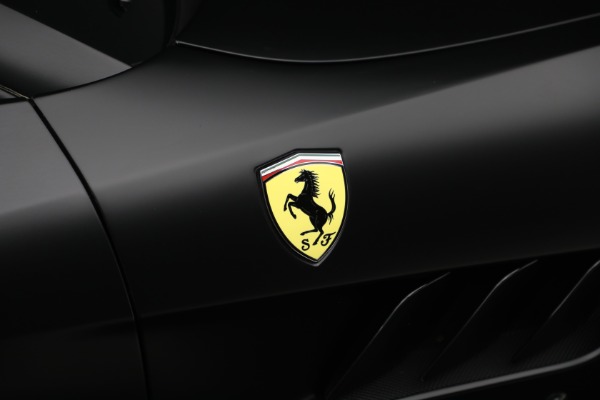 Used 2018 Ferrari GTC4Lusso for sale $265,900 at Alfa Romeo of Greenwich in Greenwich CT 06830 26