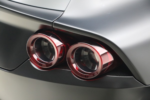 Used 2018 Ferrari GTC4Lusso for sale $265,900 at Alfa Romeo of Greenwich in Greenwich CT 06830 28